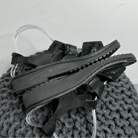 NAOT Enid Flat Sandal Black Lace Nubuck/Black Velvet Nubuck - Picture 8 of 13